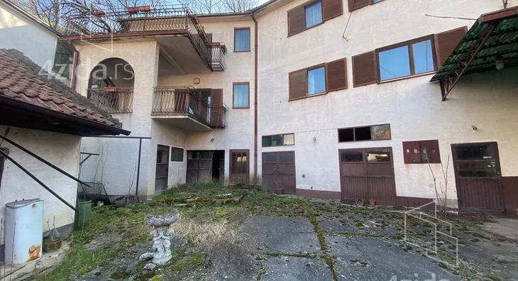 3-etažna kuća | 4zida