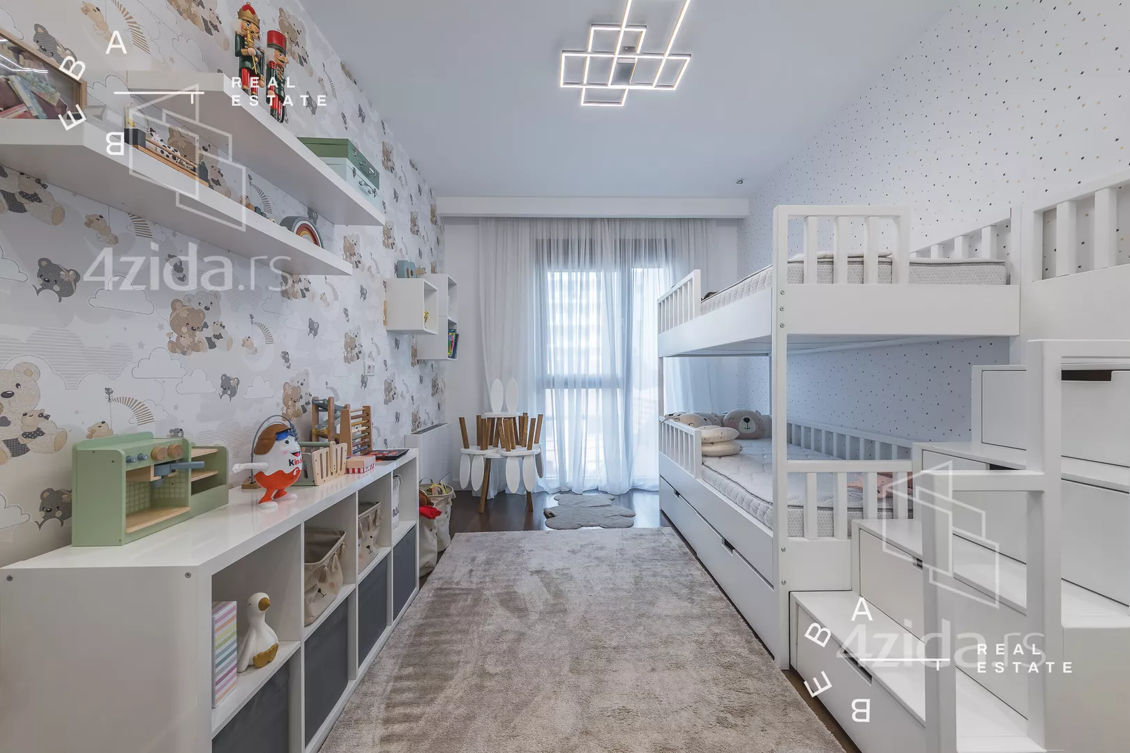 Četvorosoban stan | 4zida