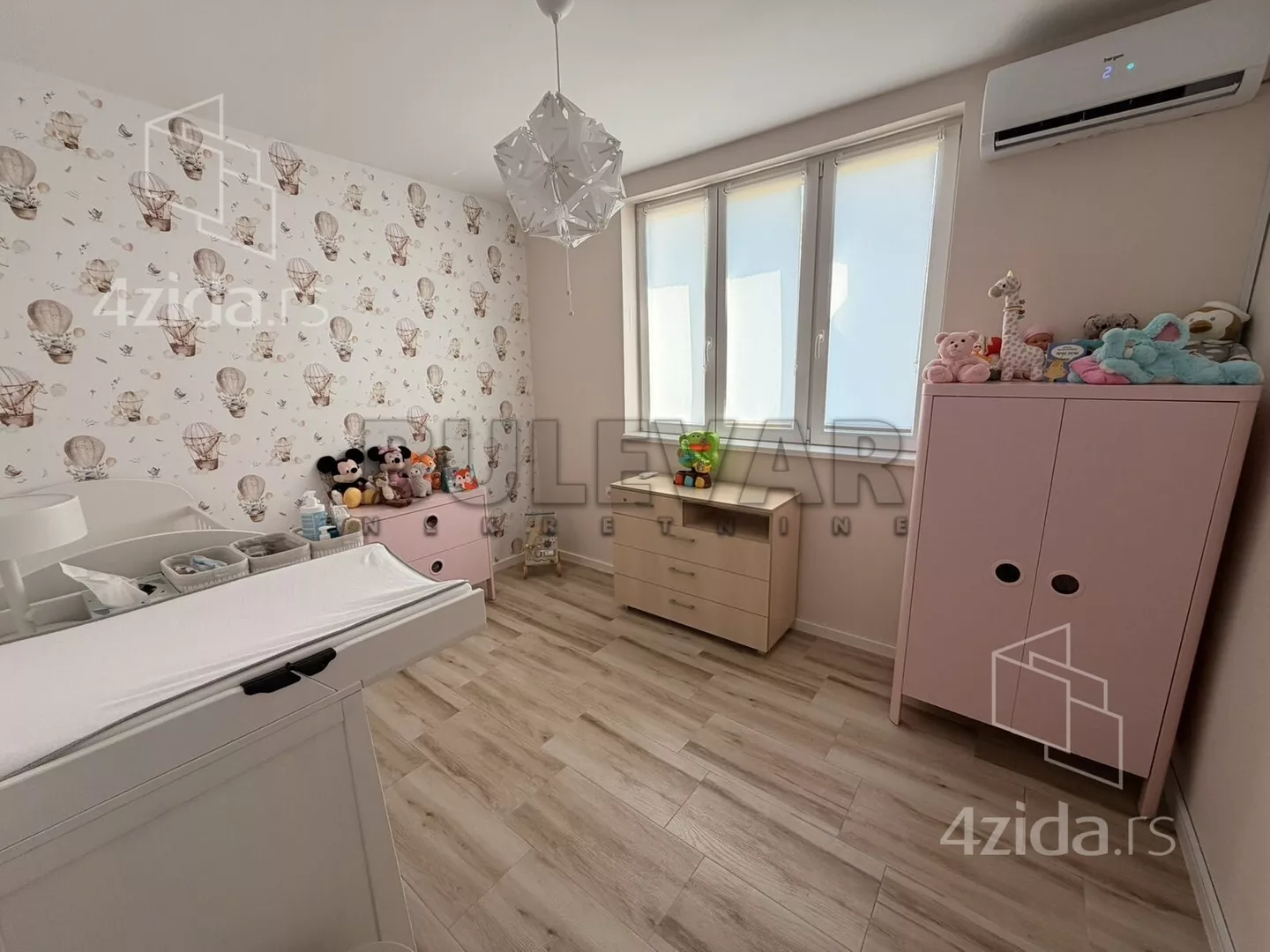 Troiposoban stan | 4zida