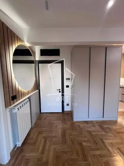Braće Ribnikar | 4zida.rs