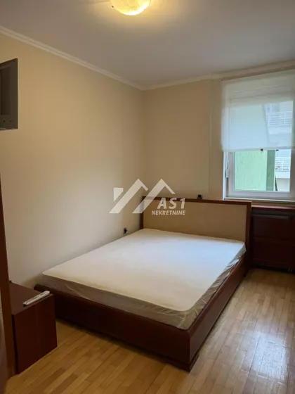 Bulevar Cara Lazara | 4zida.rs