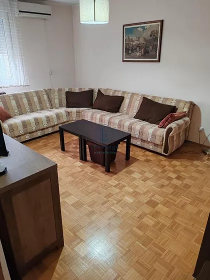 Milana Jovanovića | 4zida.rs