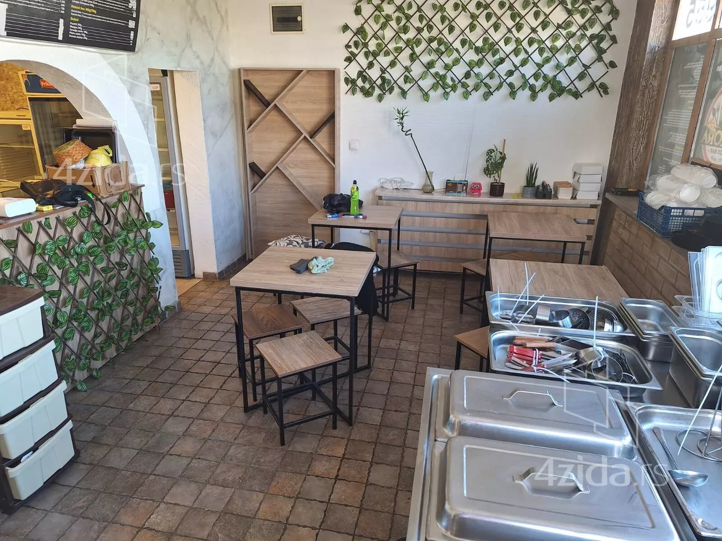 Ugostiteljski objekat | 4zida