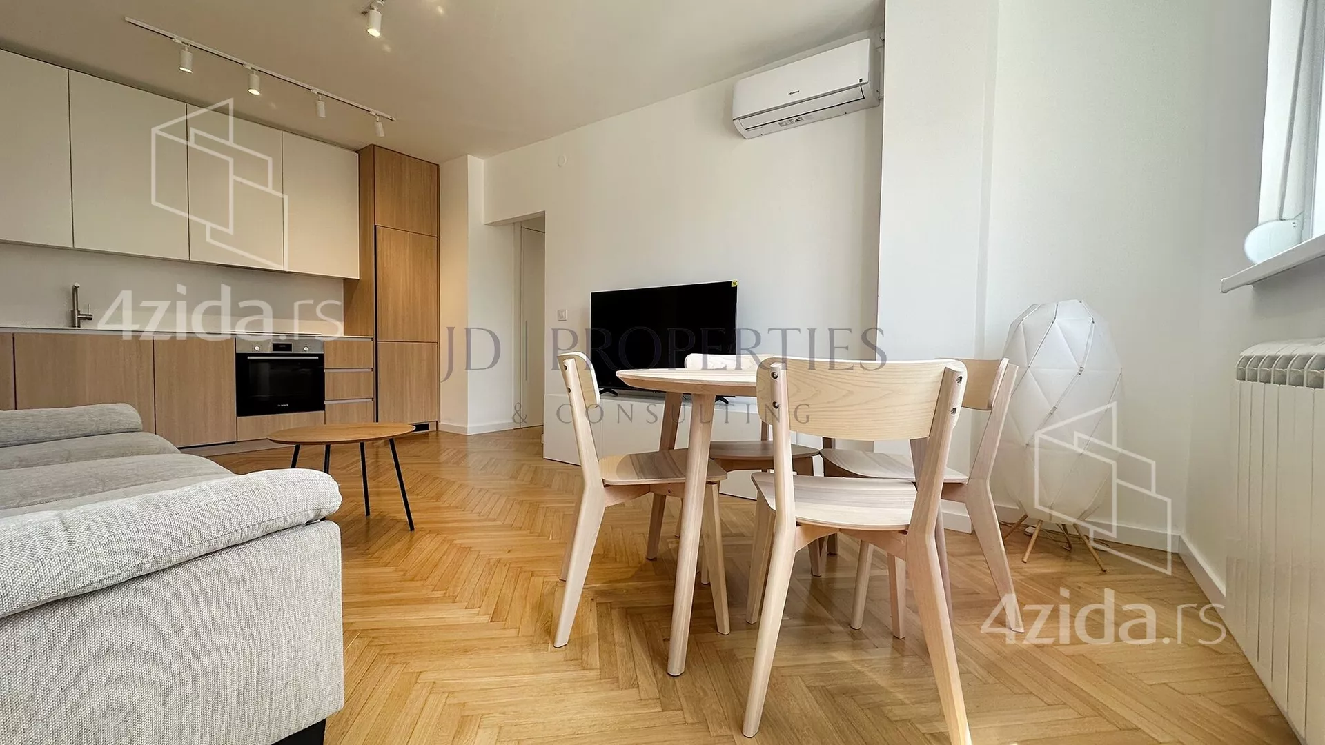 Dvoiposoban stan | 4zida