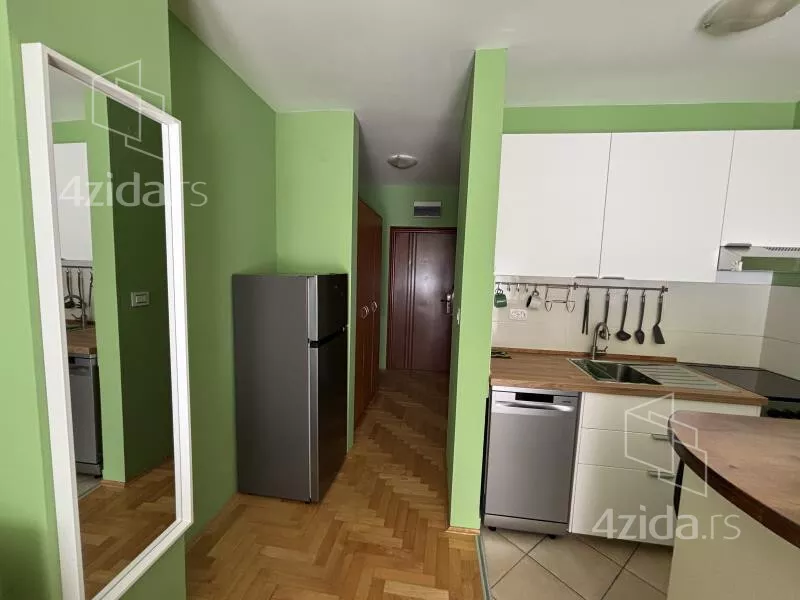 Garsonjera | 4zida