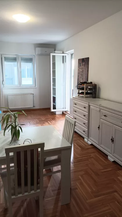Vojvode Vlahovića Zvezdara | 4zida.rs