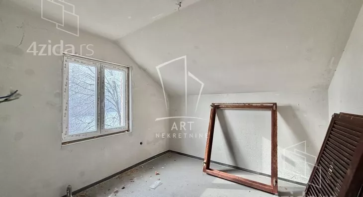 3-etažna kuća | 4zida