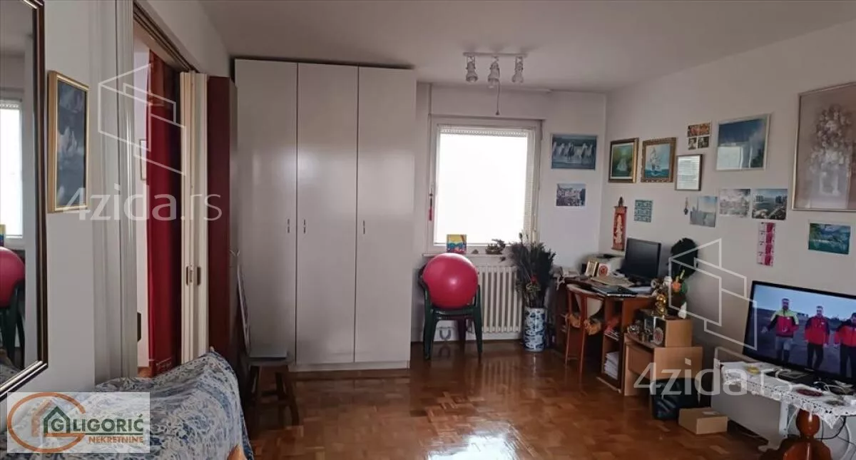 Troiposoban stan | 4zida