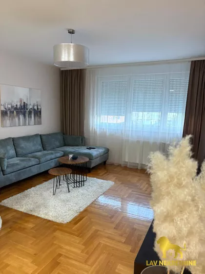 LAZE KOSTIĆA | 4zida.rs