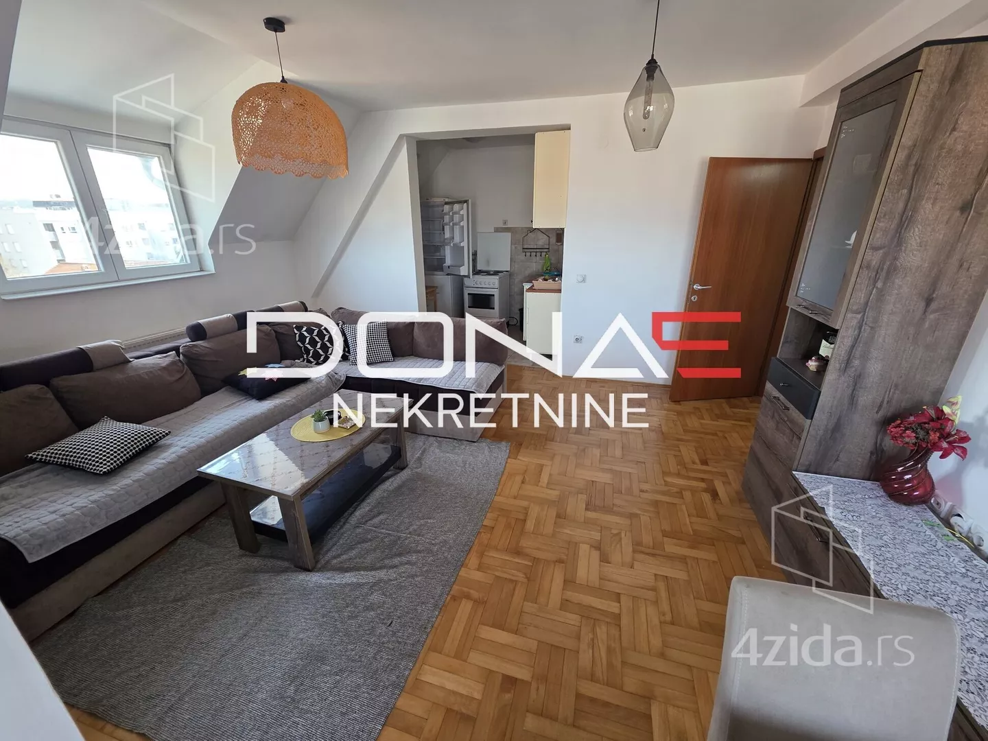 Jednoiposoban stan | 4zida