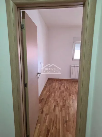 Milana Rakića | 4zida.rs