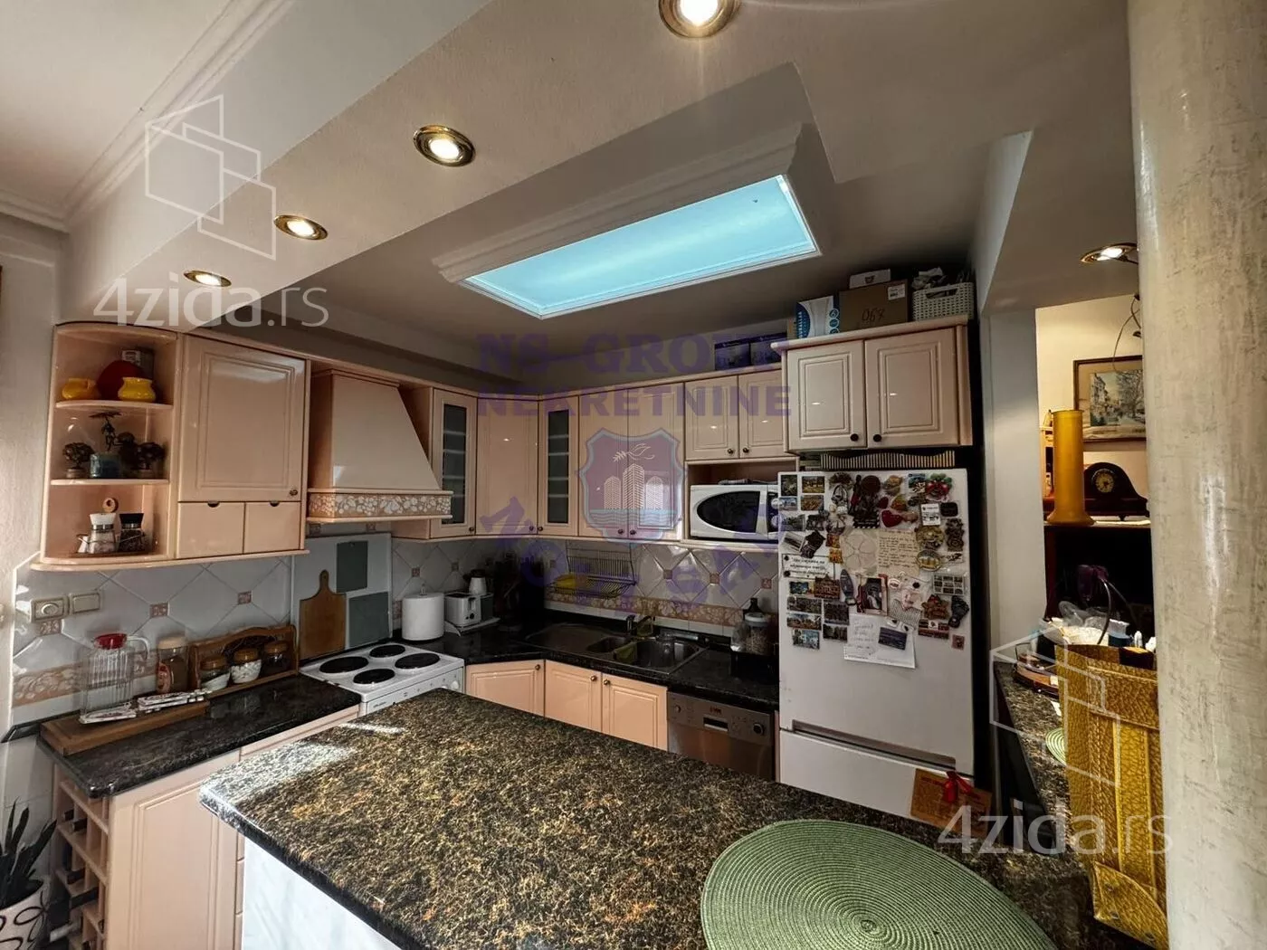 Dvoiposoban stan | 4zida