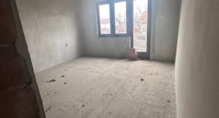 Petoiposoban stan | 4zida