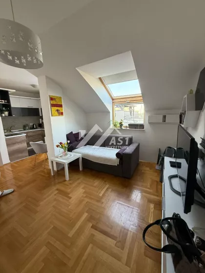 Augusta Cesarca | 4zida.rs