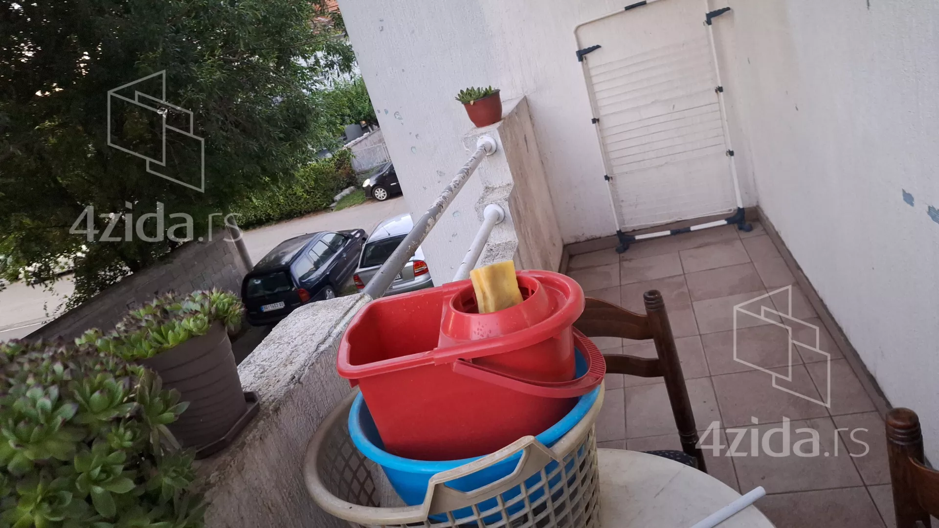 Garsonjera | 4zida