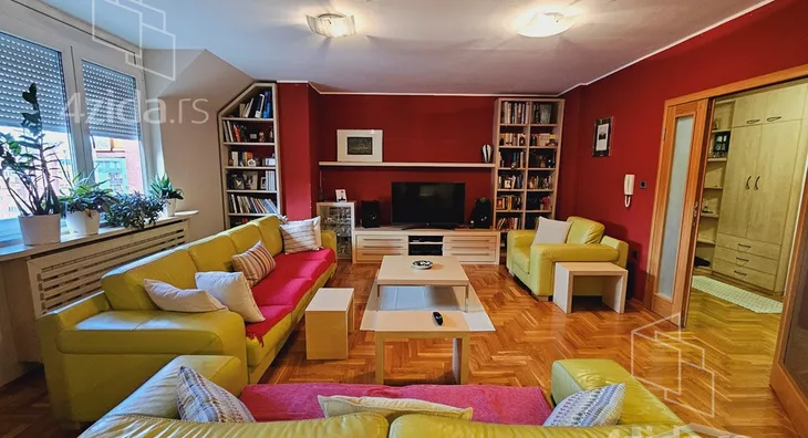 Petosoban stan | 4zida