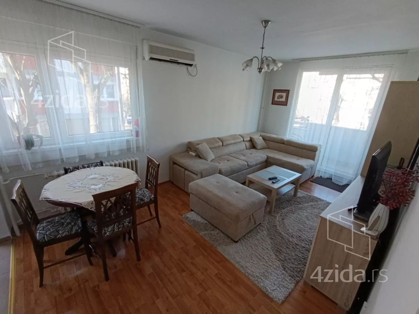 Dvoiposoban stan | 4zida