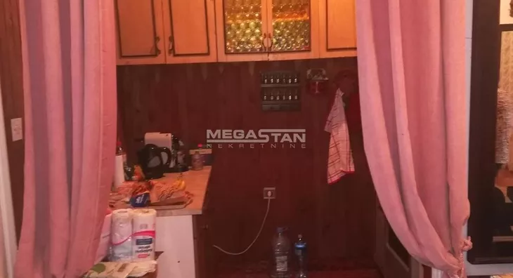 Petoiposoban stan | 4zida