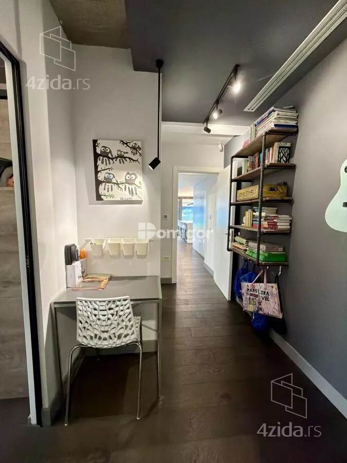 Četvoroiposoban stan | 4zida