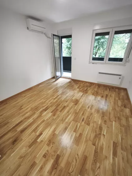 Oslobođenja | 4zida.rs