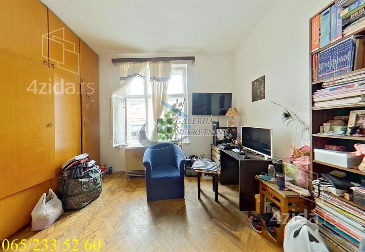 Četvoroiposoban stan | 4zida