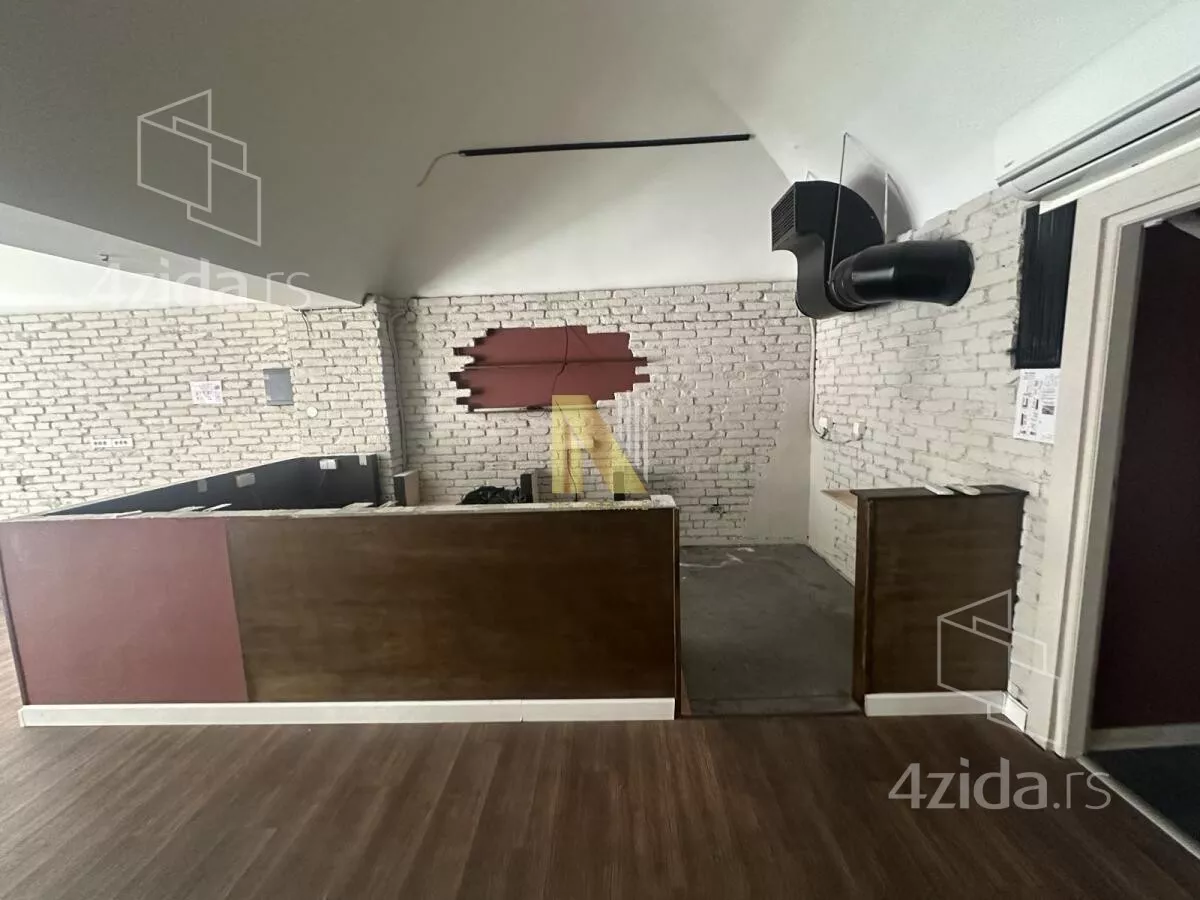 Lokal | 4zida