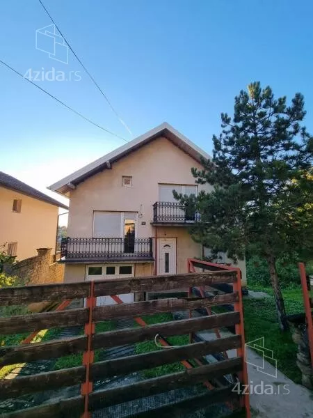 Kuća | 4zida