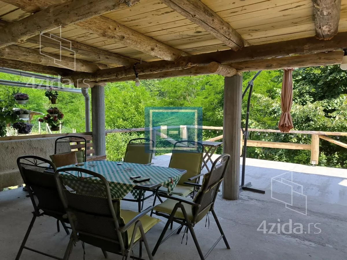 Ugostiteljski objekat | 4zida