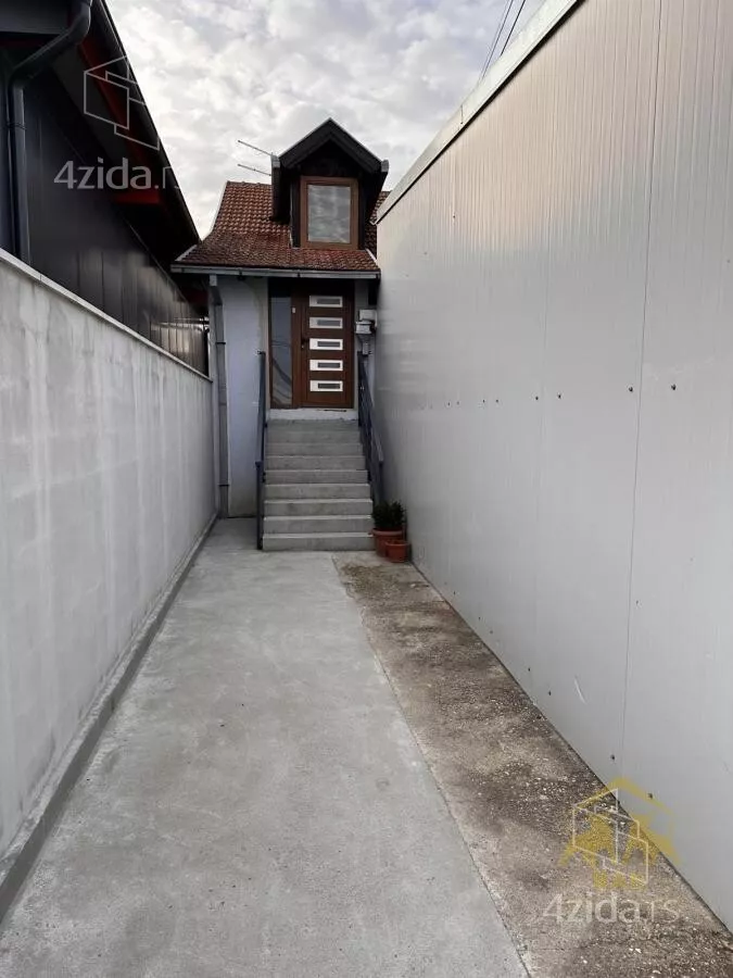 Kuća | 4zida