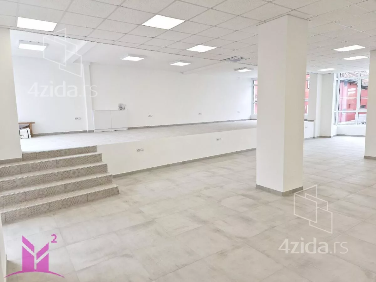 Poslovni prostor | 4zida