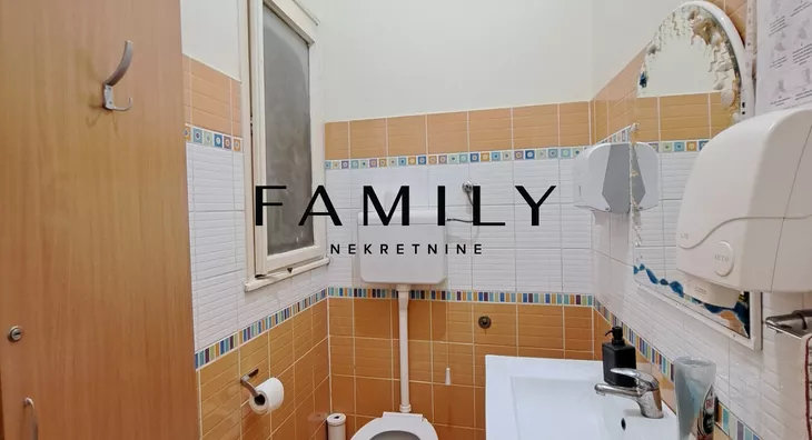 Šestosoban stan | 4zida