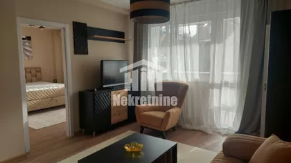 Velbuška | 4zida.rs