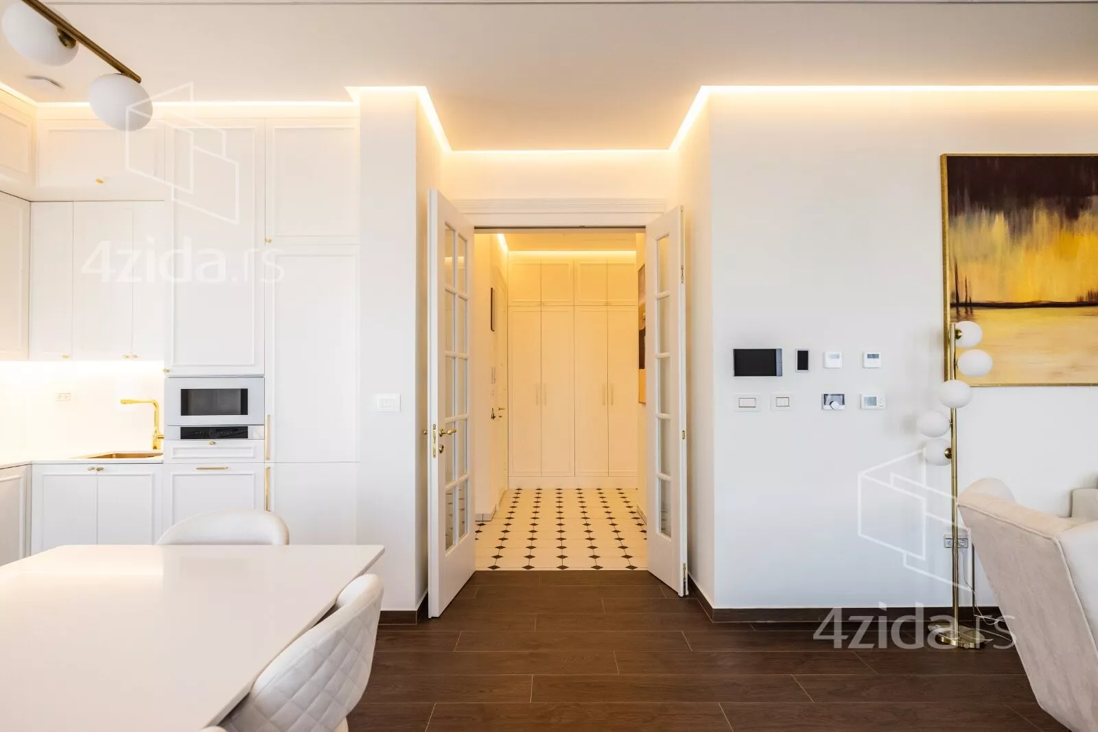 Petosoban stan | 4zida