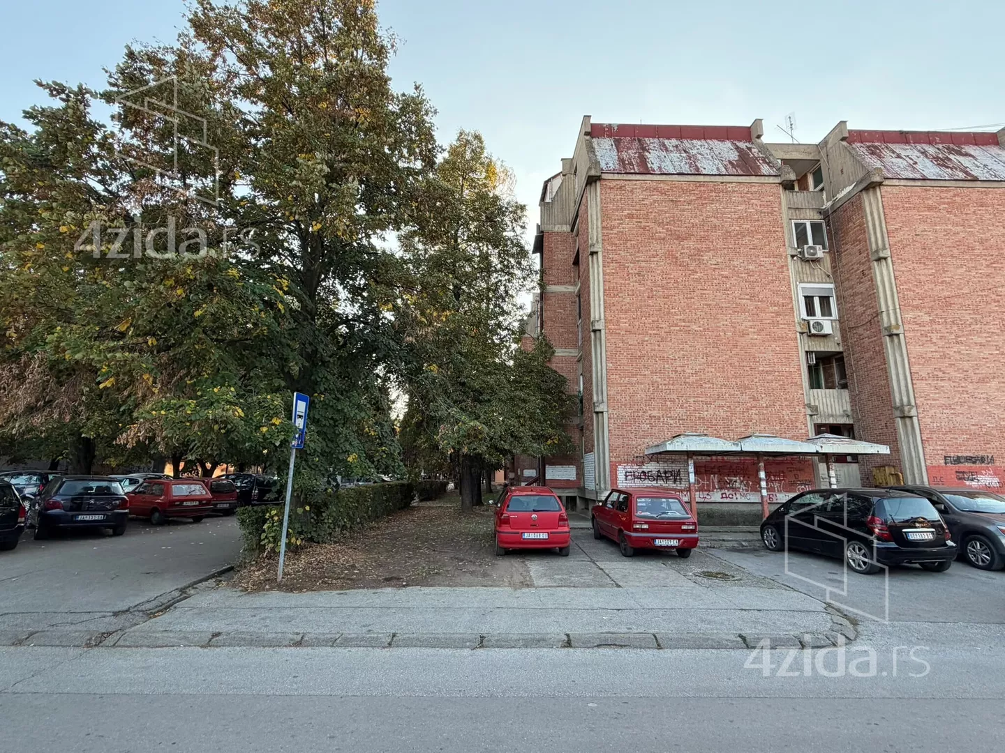 Troiposoban stan | 4zida