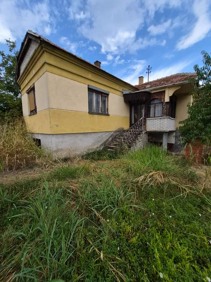 Raševica | 4zida.rs
