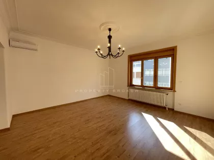 Knez Mihailova | 4zida.rs