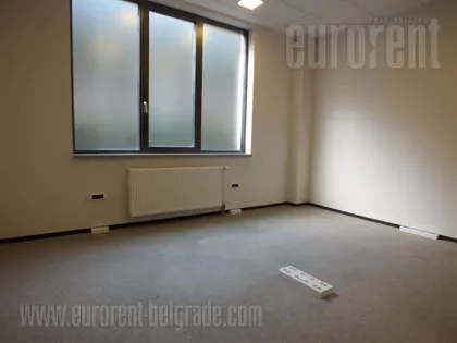 TOŠIN BUNAR | 4zida.rs