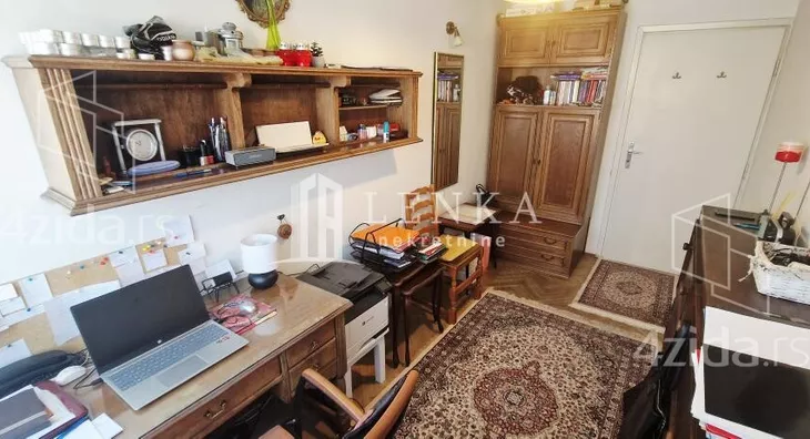 Četvoroiposoban stan | 4zida