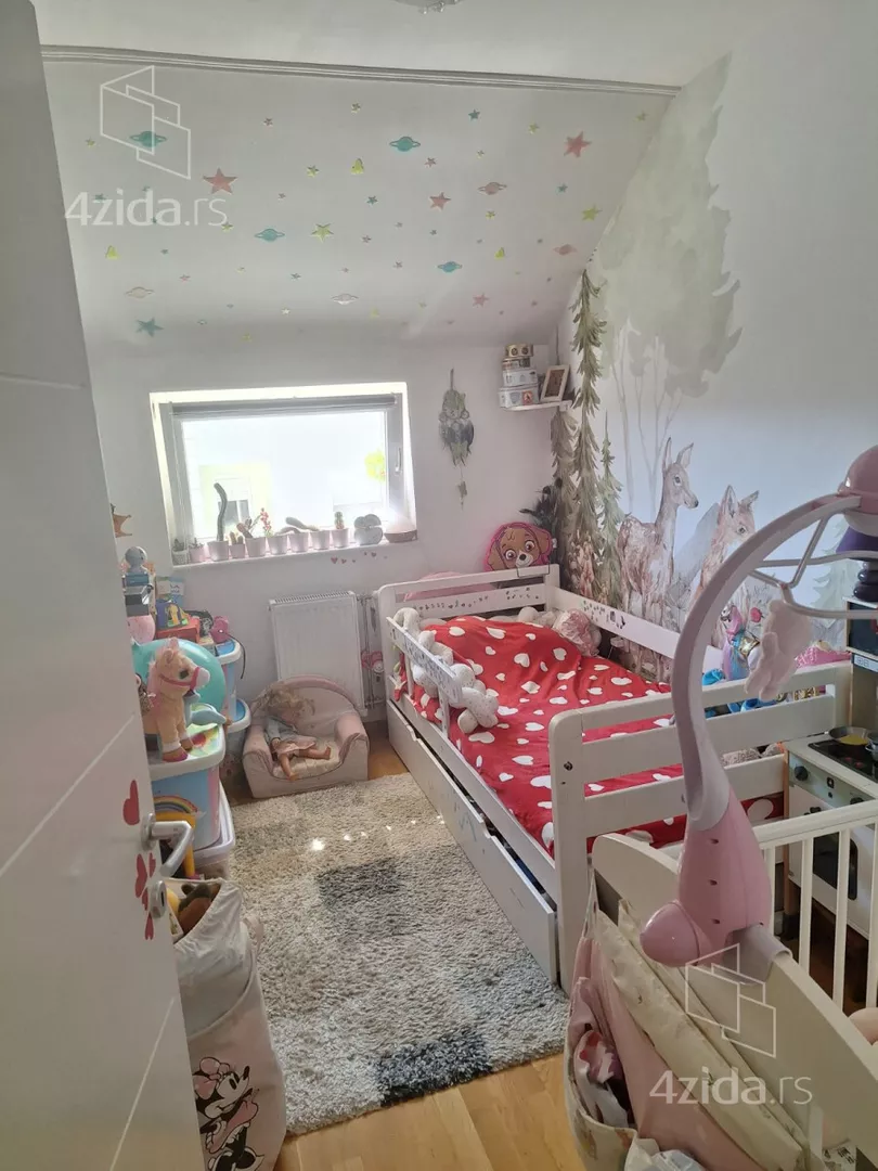 Dvoiposoban stan | 4zida