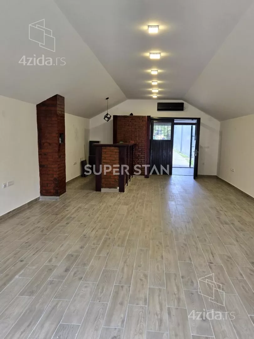 Poslovni prostor | 4zida