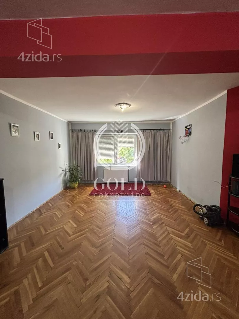 3-etažna kuća | 4zida