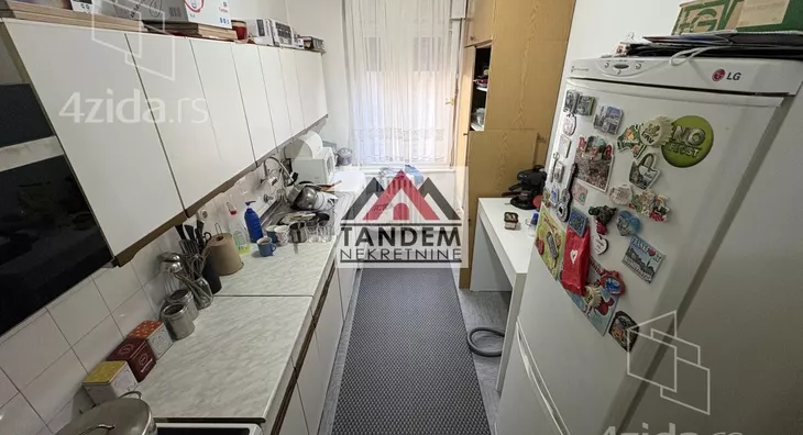 Četvoroiposoban stan | 4zida