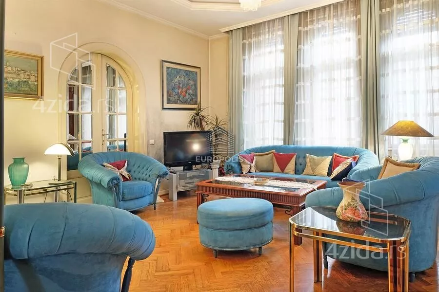 Petosoban stan | 4zida