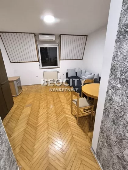 Heroja Pinkija | 4zida.rs