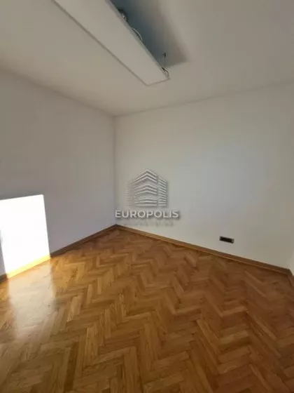 Pariske komune | 4zida.rs