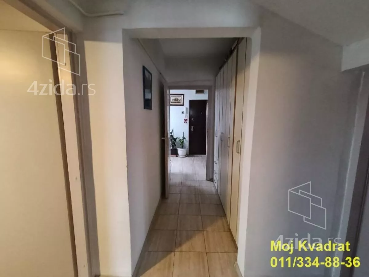 Troiposoban stan | 4zida