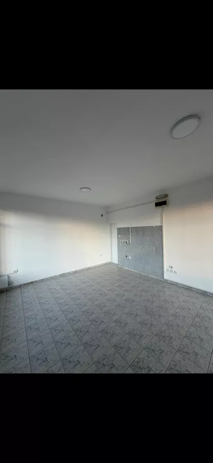 Zire Adamovića 24 | 4zida.rs