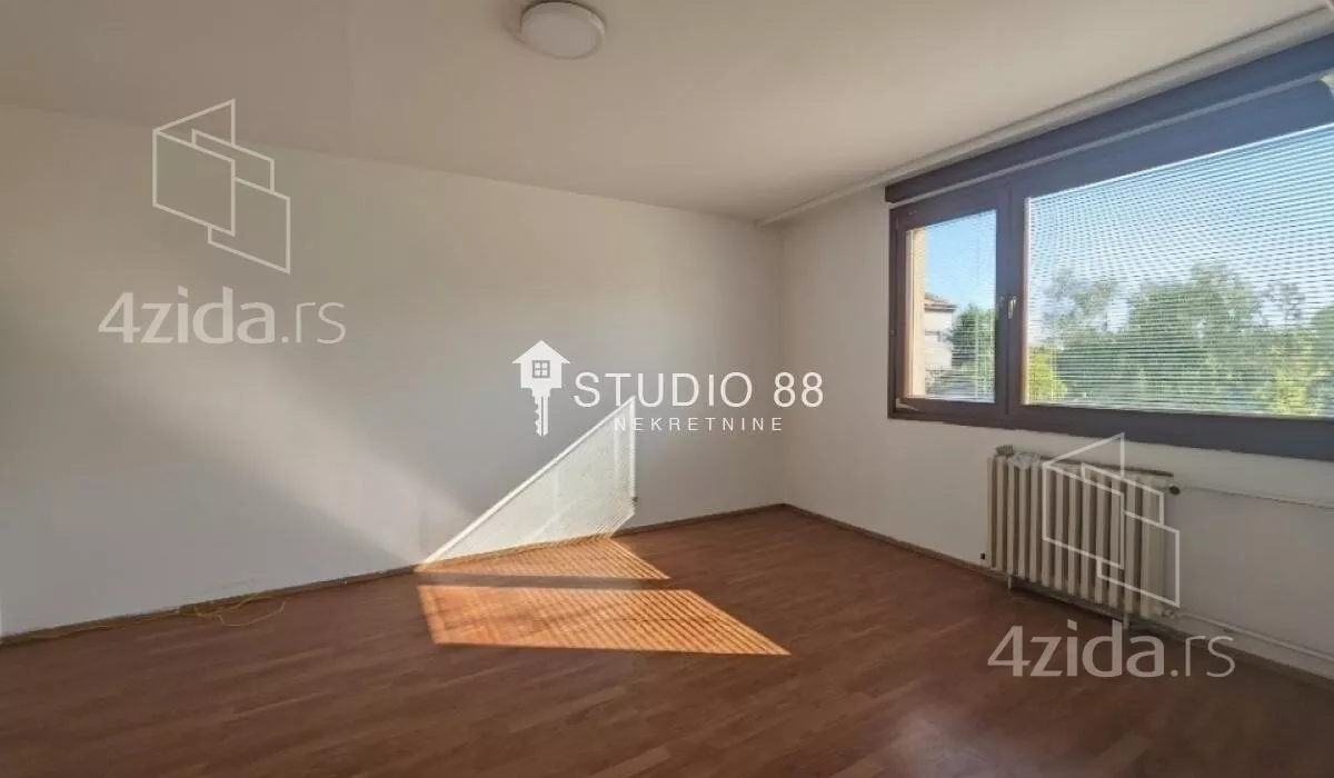 Продается двухкомнатная квартира, 4. Juli, 61.000€, 55m² — фото