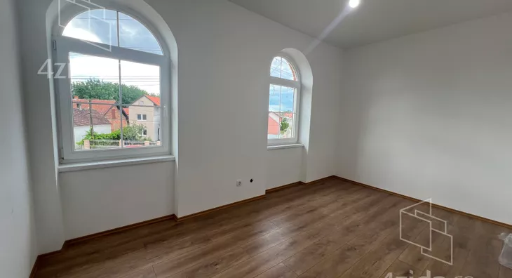 2-etažna kuća na prodaju, Majur, 190.000€, 287m² - stampaj