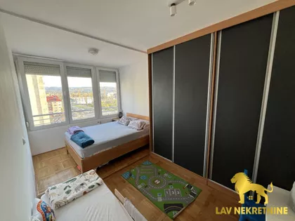 BULEVAR CARA LAZARA | 4zida.rs